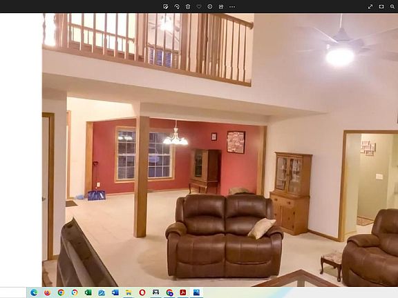 4th image of 2444 Daybreak Dr