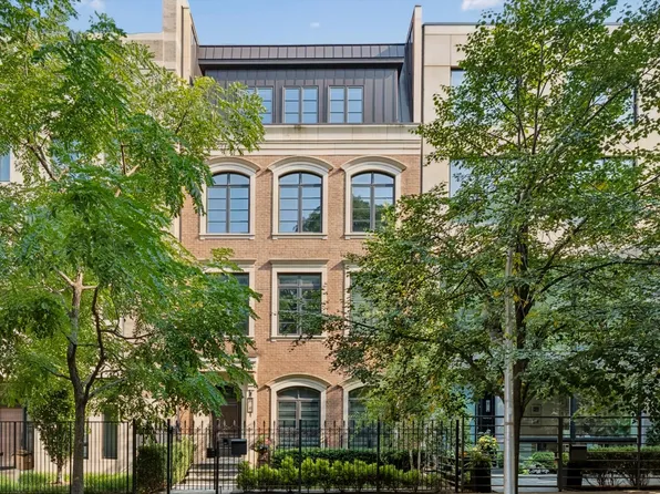 441 W Deming Pl, Chicago, IL 60614