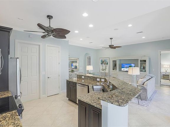 5th image of 9090 Limestone Ln