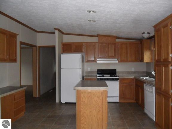 5th image of 6541 Meadowlark Ln