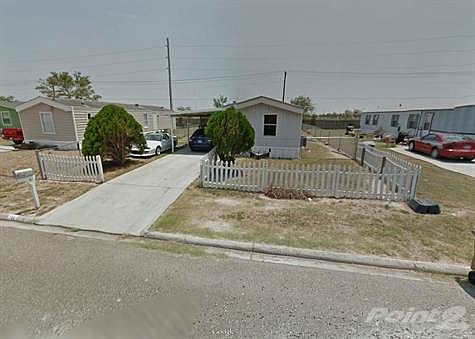 2nd image of 700 Lynn Dr