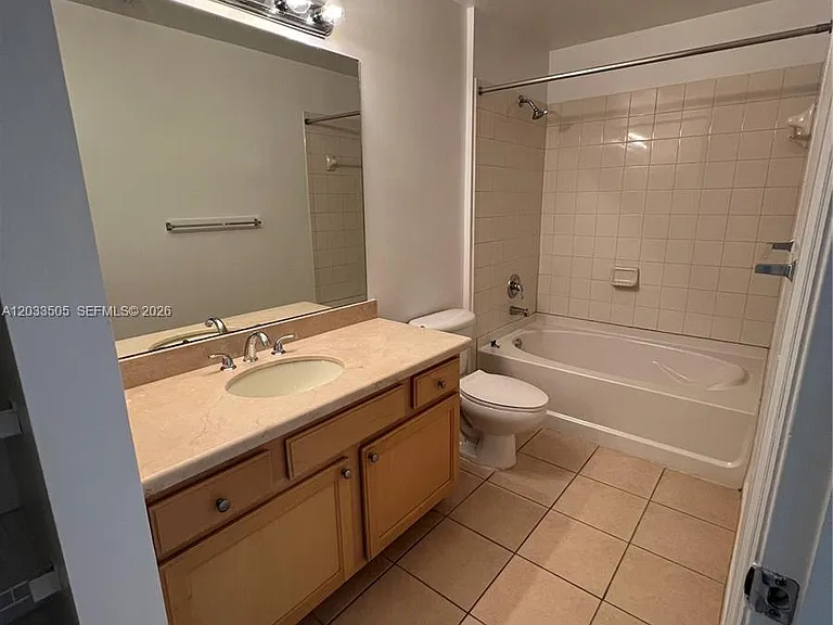 6001 SW 70th St #425 — Photo 7