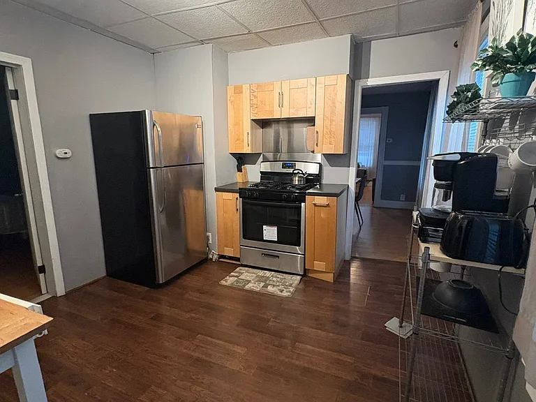 549 Washington Ave #2 — Photo 12