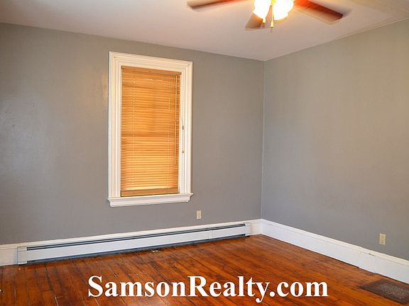 4th image of 85 Evergreen St #1