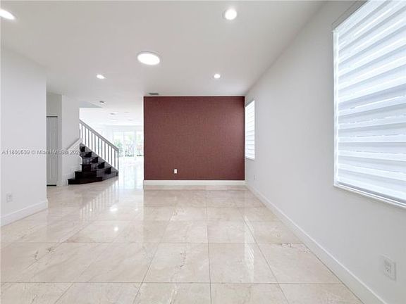 2nd image of 10423 NW 70th Ln #0