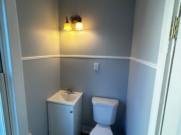 40 E River St #1R