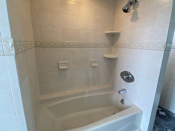 5th image of 500 Lunalilo Home Rd APT 14H