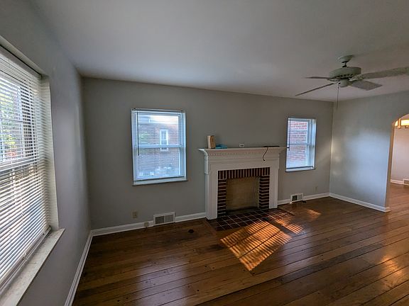 2nd image of 1124 Covedale Ave #1