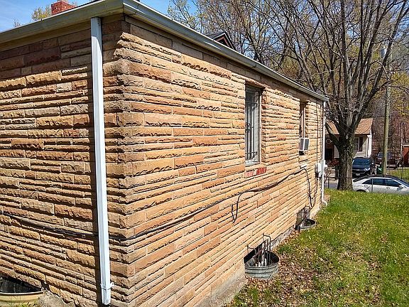 3rd image of 1400 Farmingdale Ave