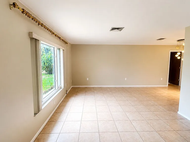 3435 Dunbar Dr — Photo 12