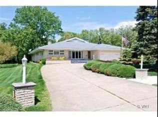 2551 Oakwood Dr, Olympia Fields, IL
