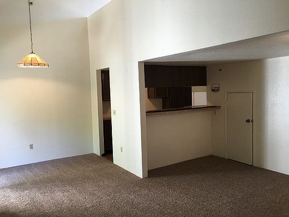 2nd image of 7506 Parkway Dr Unit 207