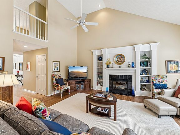 4th image of 558 Brennans Ct