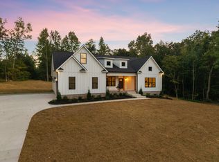 1708 Hogue Rd, Clarksville, TN 37040