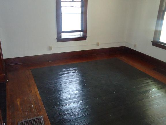 5th image of 314 Lathrop St