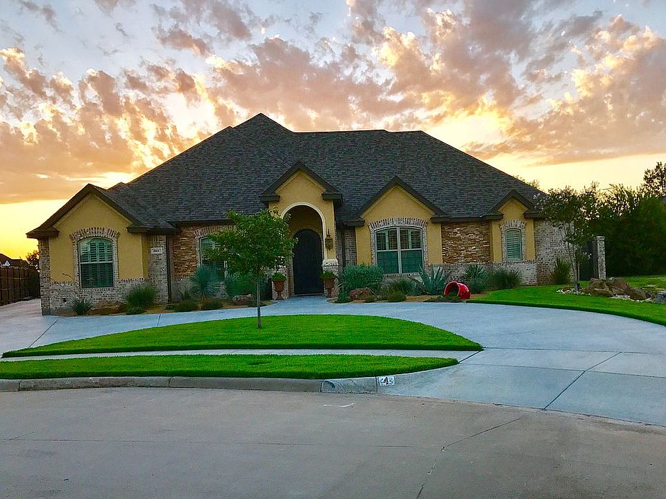 2nd image of 4 Copper Kettle Ct