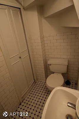 Rented by APT212 INC | media 42