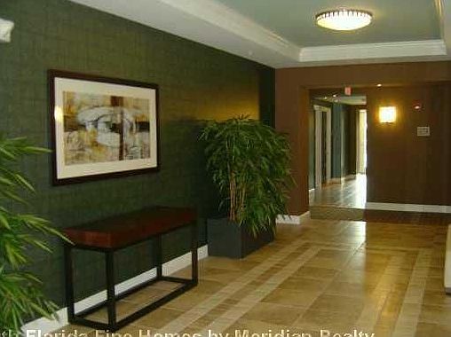 3rd image of 2421 NE 65th St APT 513