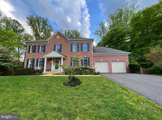 1105 Trowbridge Ln SW, Vienna, VA 22180