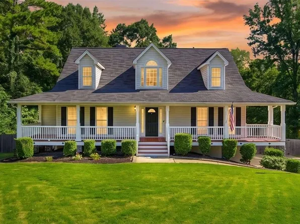 923 Whitby Dr, Douglasville, GA 30134