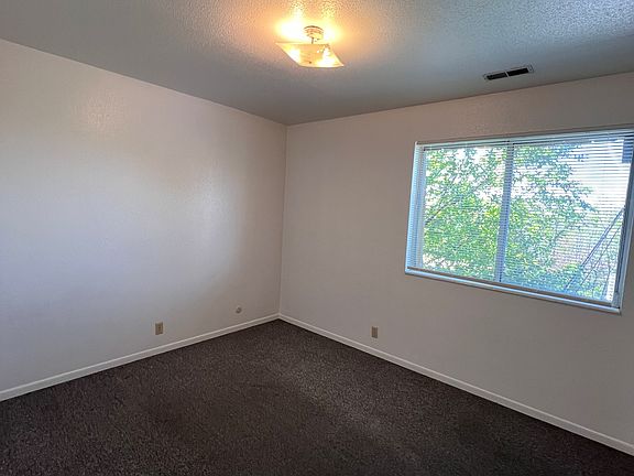 4th image of 1162 E 400 S APT 7