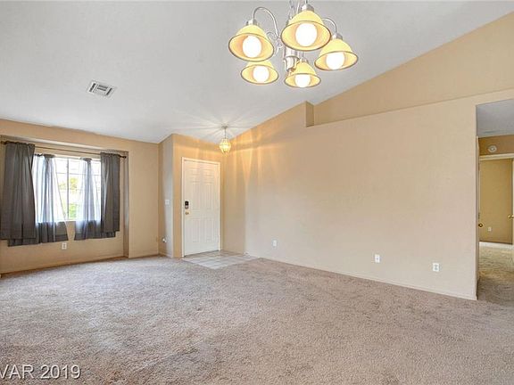 3rd image of 4841 W El Campo Grande Ave