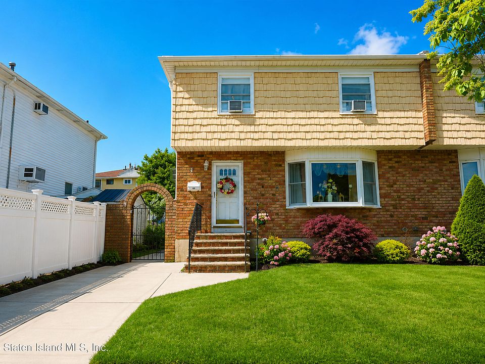 1st image of 27 Seacrest Ave