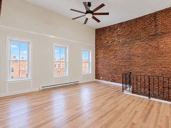 3rd image of 5 Myrtle Ave Unit 3
