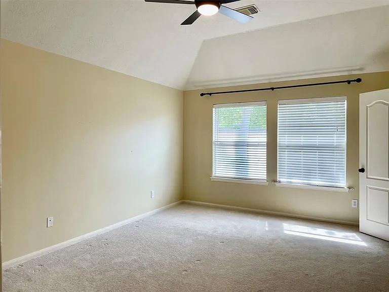 608 Biscayne Bend Ln — Photo 10