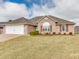 6003 E Covington Dr, Siloam Springs, AR 72761