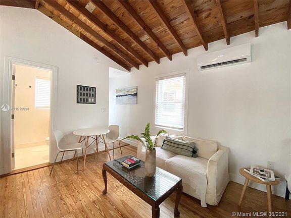 5th image of 36 Phoenetia Ave