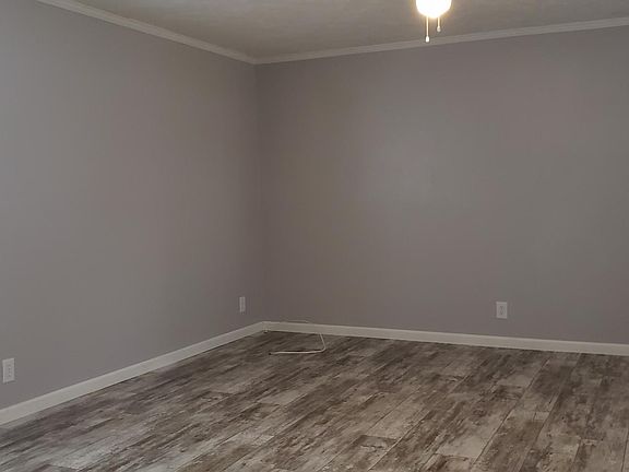 5th image of 8121 Lillian Hwy #12