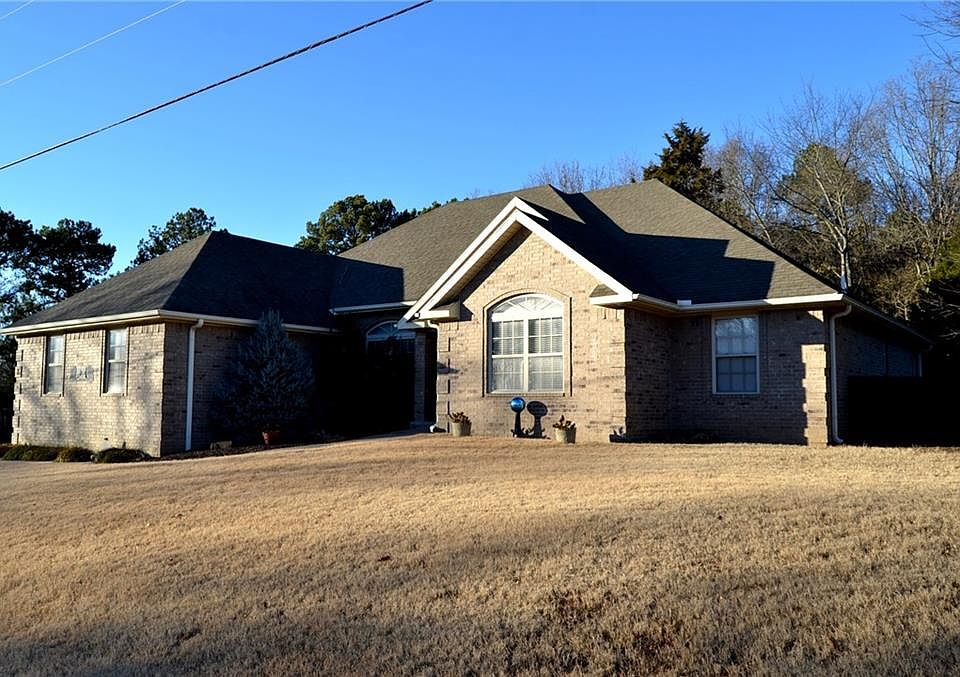 1st image of 2 Bassingham Dr