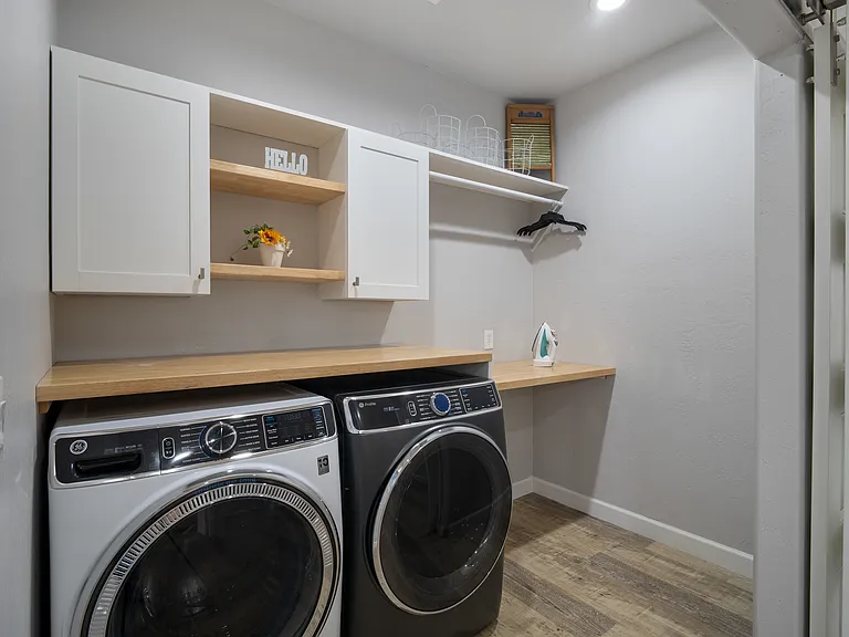 8753 W Lamar Rd — Photo 11