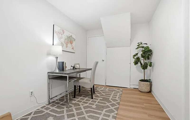 2 bed, 1.0 bath, 1175 sqft, $3,300 — Photo 1