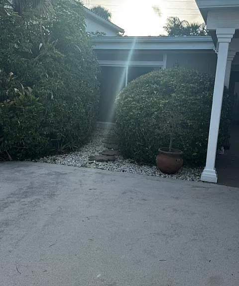 112 E Coral Fish Ln — Photo 60