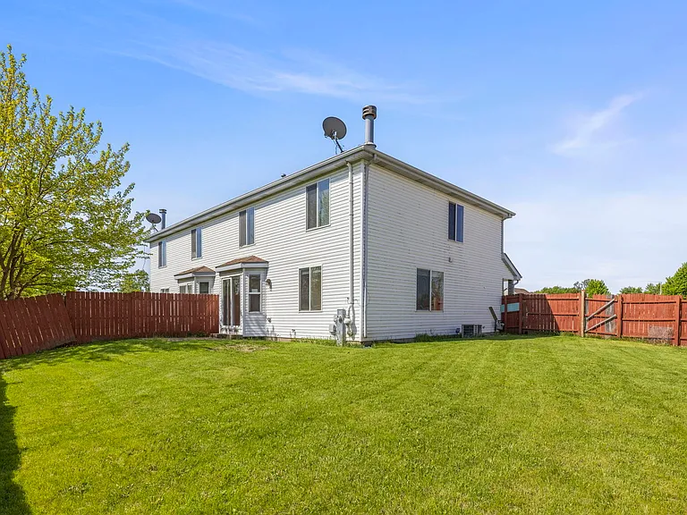 2430 Caton Crest Ct — Photo 24