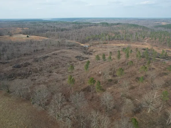 1134 Second Creek Rd, Lutts, TN 38471