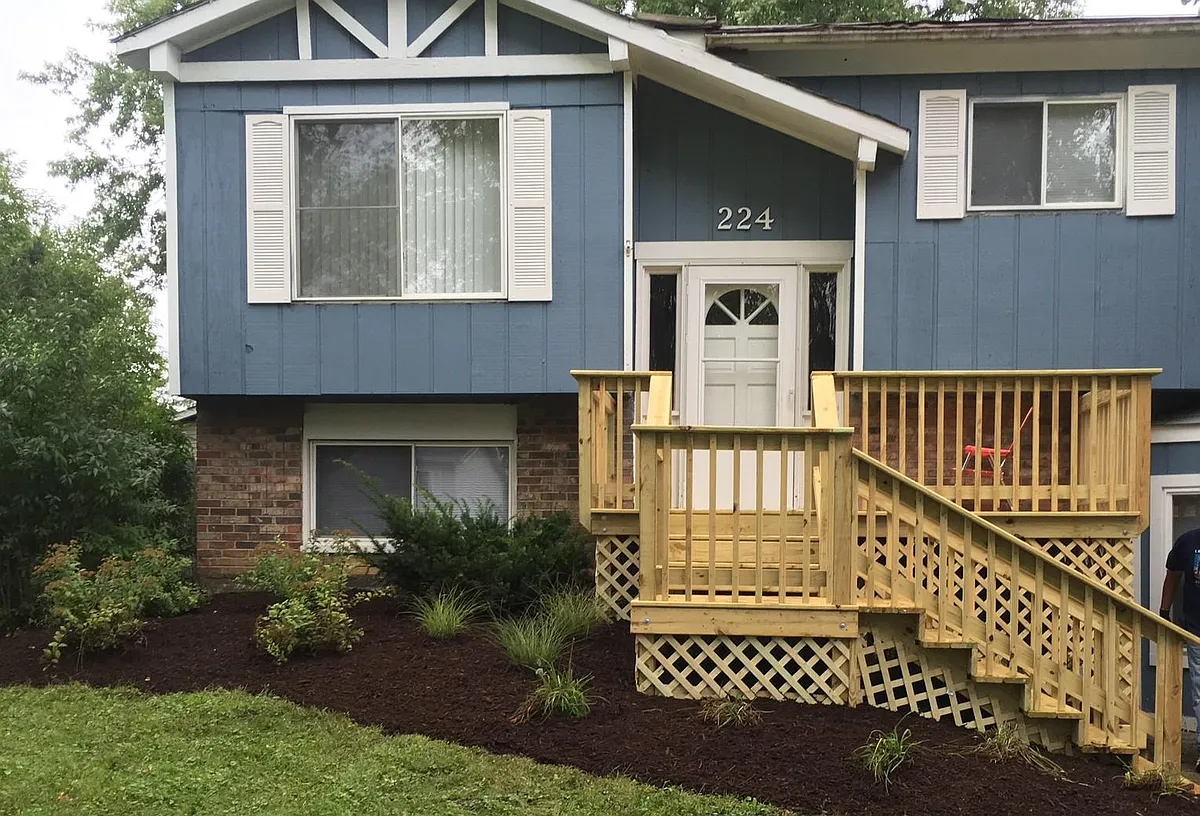 Building Photo - 224 Meadowbrook Dr