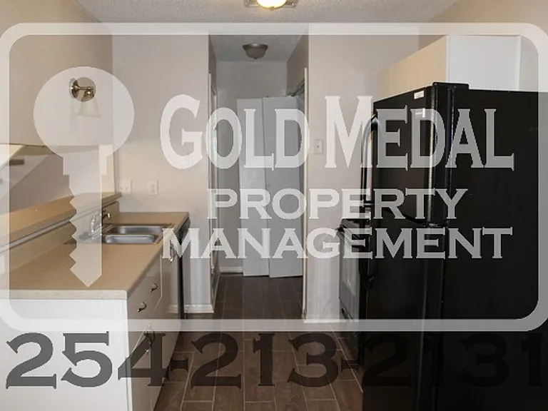 503 Longhorn Cir — Photo 8