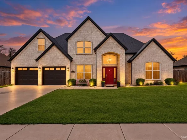 1860 Sunrise Cir, Centerton, AR 72719