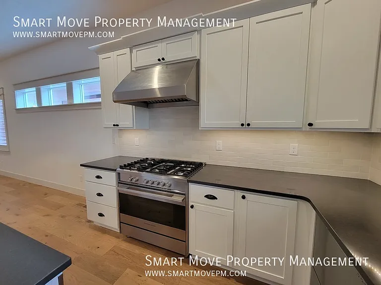 2463 N Ashgrove Ln — Photo 16