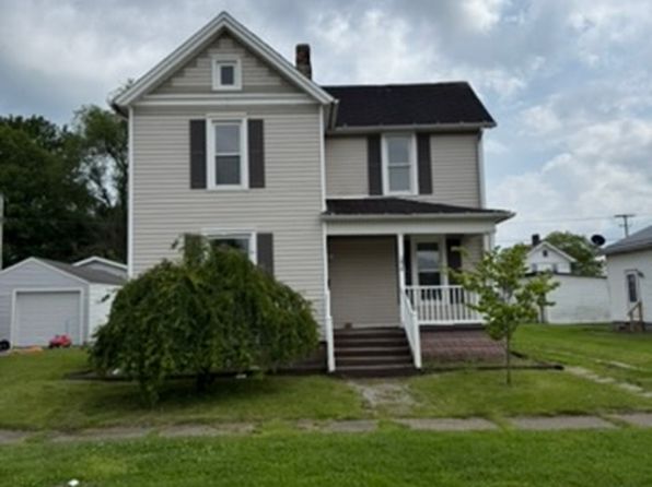 1413 E Main St