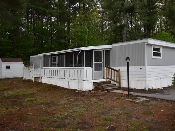 40 Farmwood Drive, Nashua, NH 03062