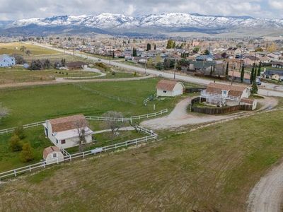 21317 Woodford Tehachapi Rd, Tehachapi, CA, 93561