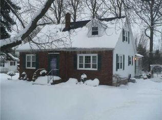 7468 Quaker Rd, Orchard Park, NY 14127
