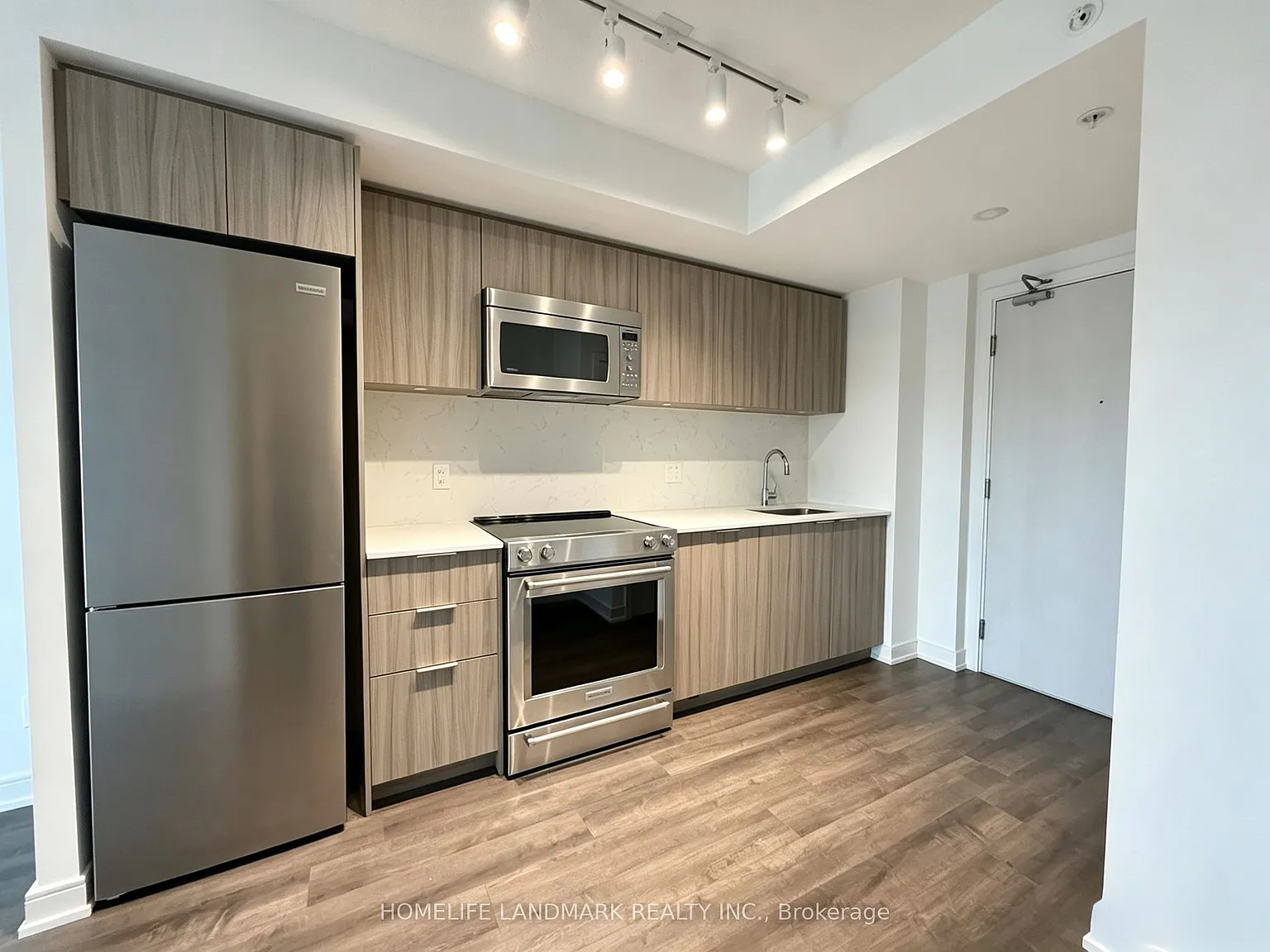 1 bed, $2,300 — Photo 2