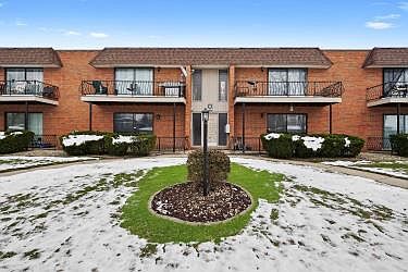 2nd image of 629 Carroll Pkwy #208