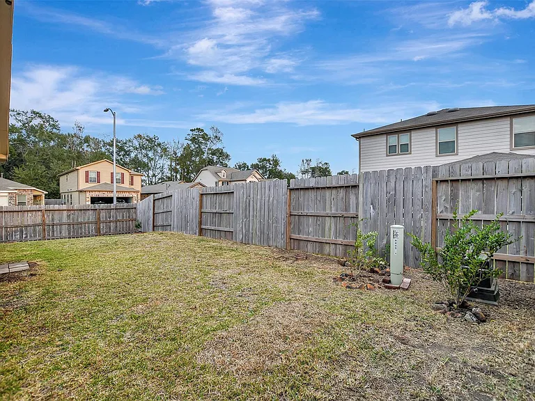 9403 Castillo Ct — Photo 38