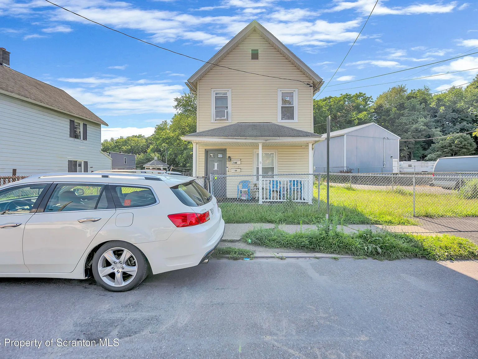 1 bed, 1.0 bath, 800 sqft, $1,200 — Photo 1